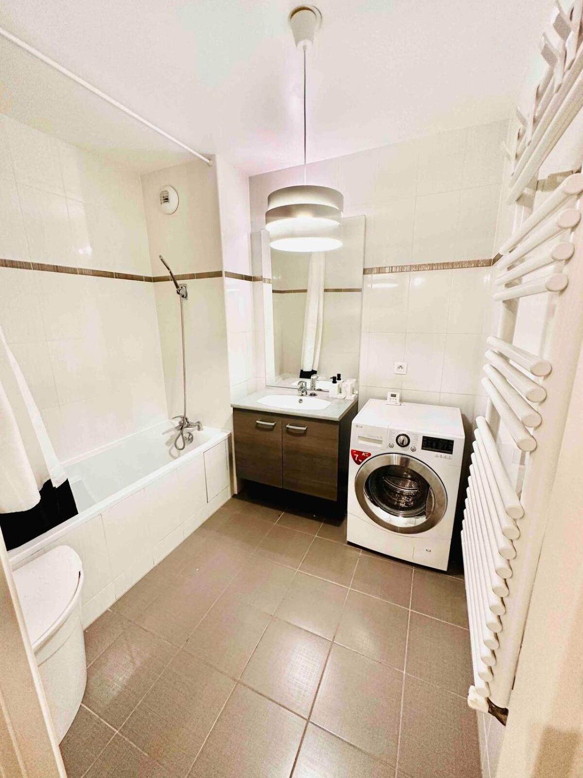 Btobed - Location Professionnelle - Appartement 4 Personnes Parking Gratuit - Proche Parc Des Expositions Et Aeroport Cdg Villepinte  Exterior foto
