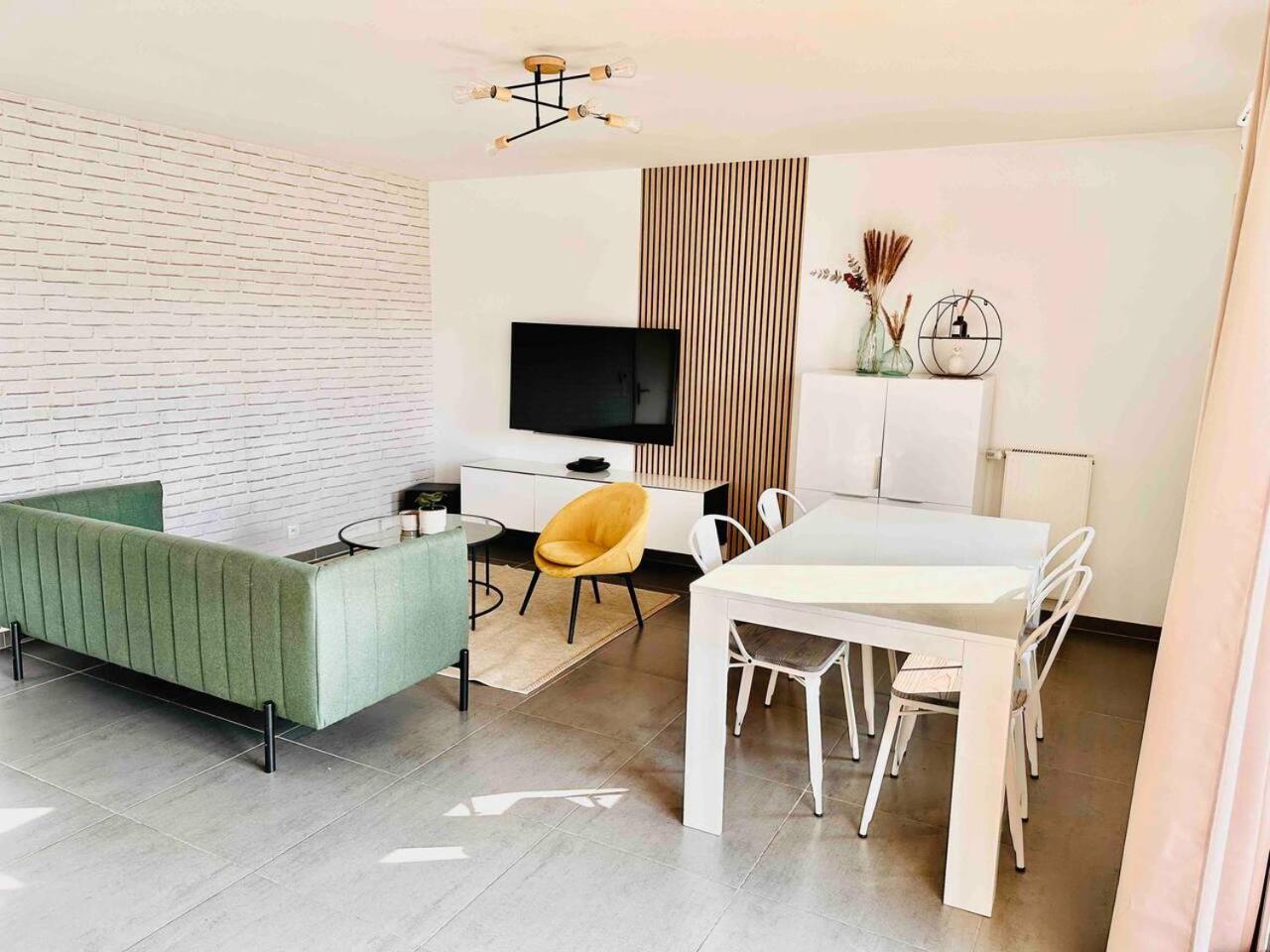 Btobed - Location Professionnelle - Appartement 4 Personnes Parking Gratuit - Proche Parc Des Expositions Et Aeroport Cdg Villepinte  Exterior foto
